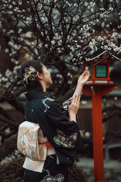 【シミ・汚れ】諦めないで!古い・汚れた着物でも買取OKな3つの理由 - 画像2